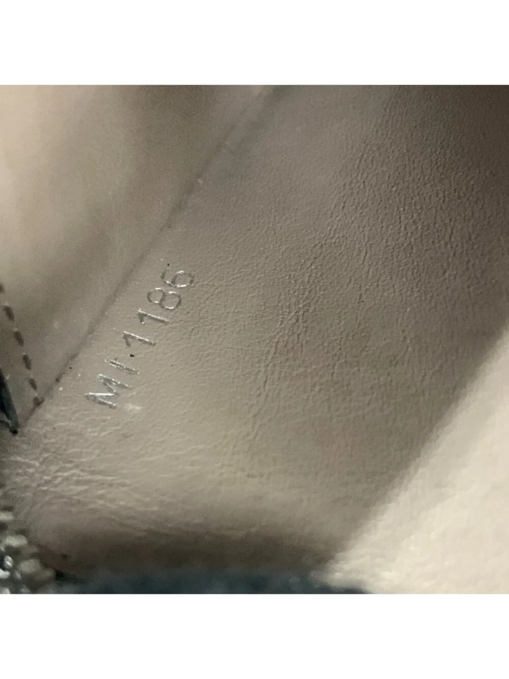 Louis Vuitton Portefeuille Comet L-shaped Zipper Wallet Beige
